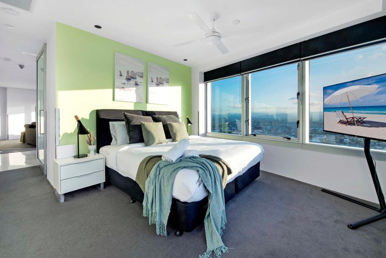 Apartment Q Tower In Surfers Paradise - From Level 3 - Self Contained & Privately Managed - Wow *