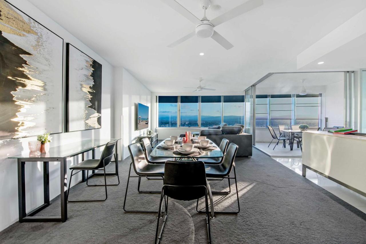 Q Tower In Surfers Paradise - From Level 3 - Self Contained & Privately Managed - Wow Apartment Gold Coast