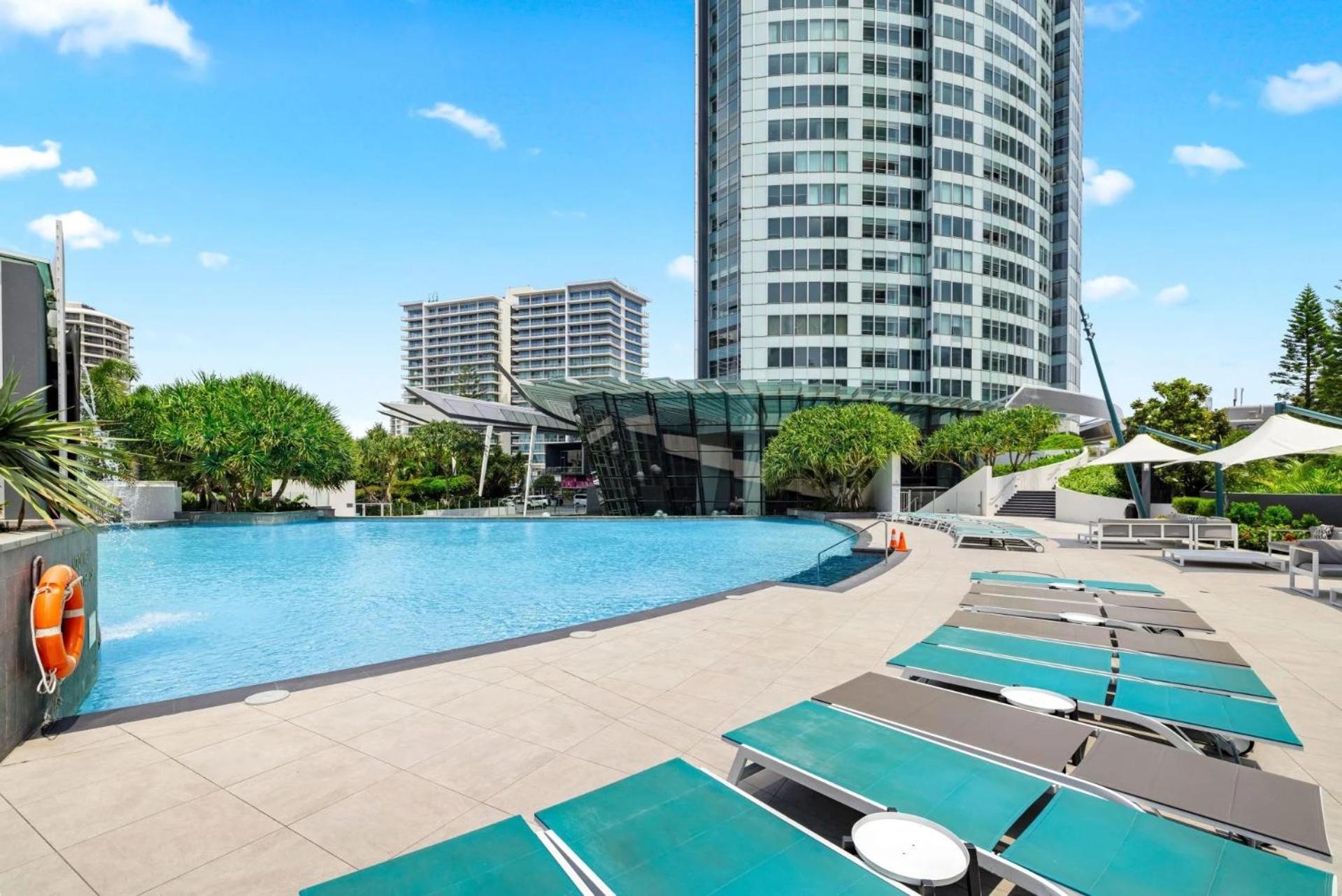 Apartment Q Tower In Surfers Paradise - From Level 3 - Self Contained & Privately Managed - Wow Gold Coast