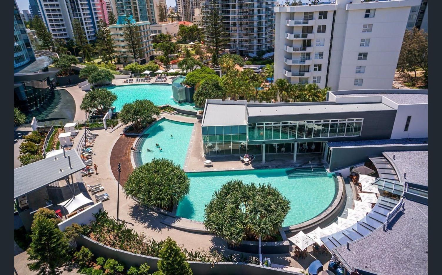 Q Tower In Surfers Paradise - From Level 3 - Self Contained & Privately Managed - Wow